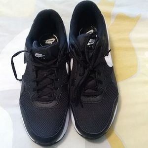 AIR NIKE TENNIS SHOES